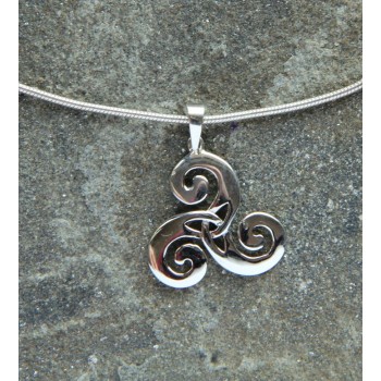 Triscal with Triquetra Pendant